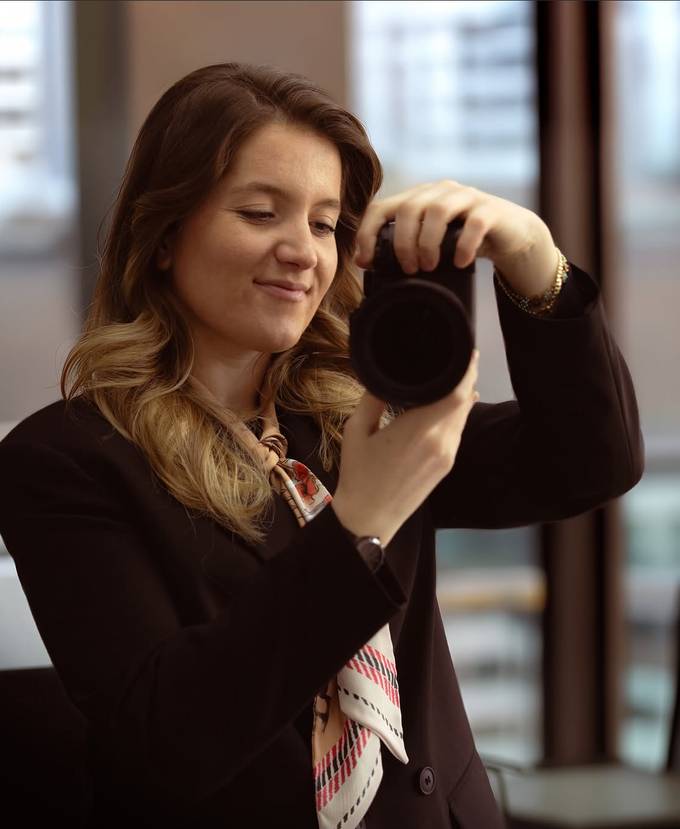 Elda Sahiti with her camera